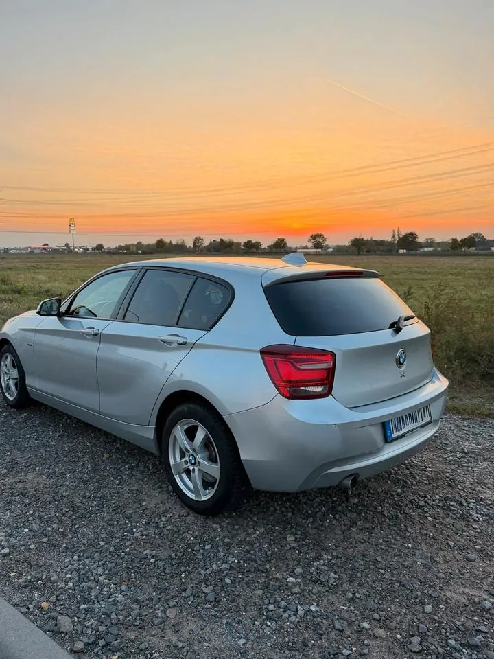 BMW 120