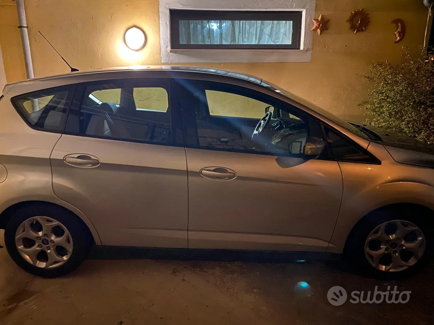Ford C-Max 2011 photo 2