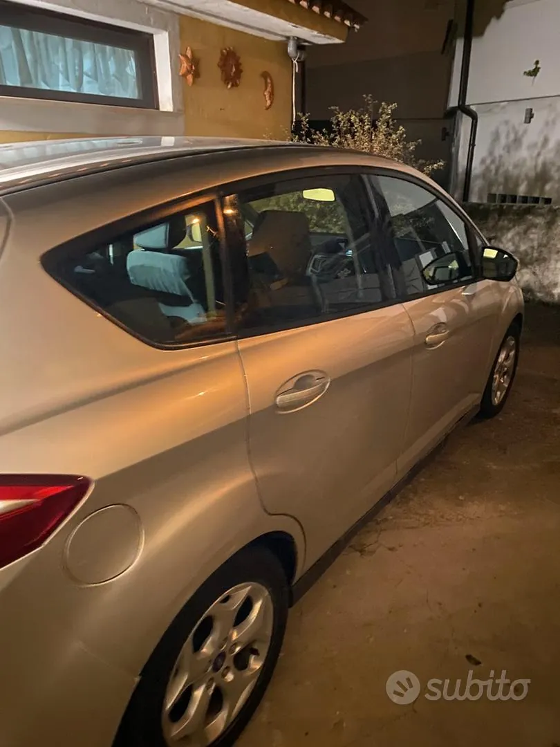 Ford C-Max 2011 photo 3