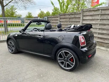 Mini Cooper S 2010 photo 3