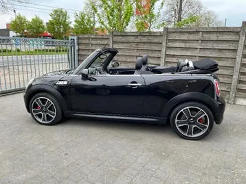 Mini Cooper S 2010 photo 2