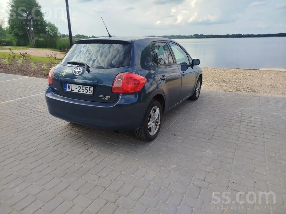 Toyota Auris 2007 photo 2
