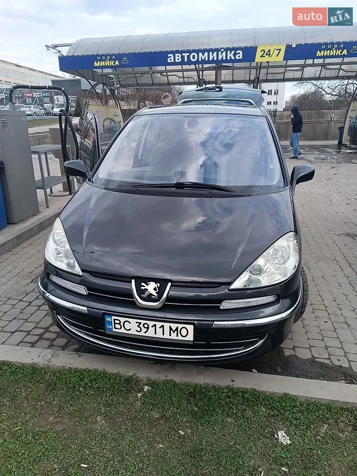 Peugeot 807 2008 photo 4