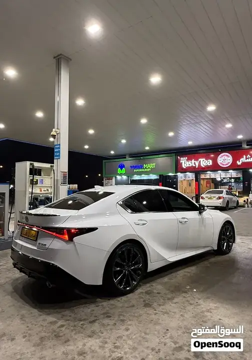 Lexus Is 2022 photo 2