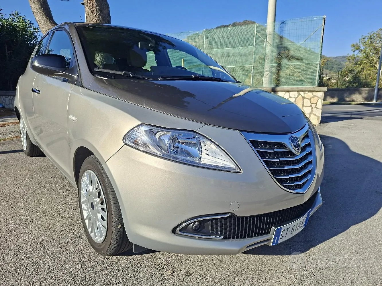 Lancia Ypsilon