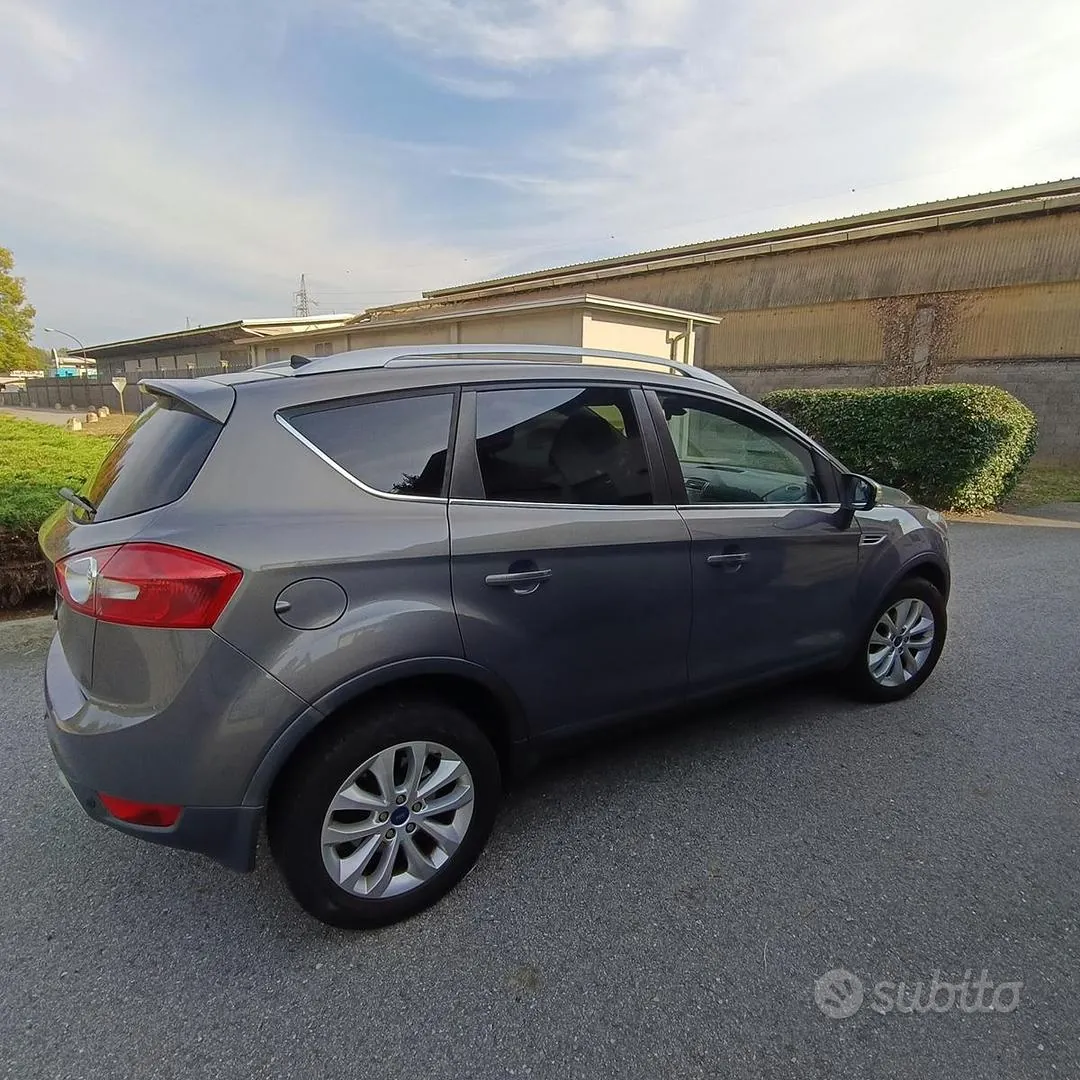 Ford Kuga 2011 photo 3