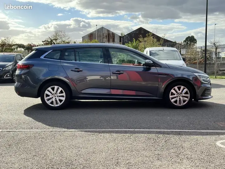 Renault Megane 2022 photo 5