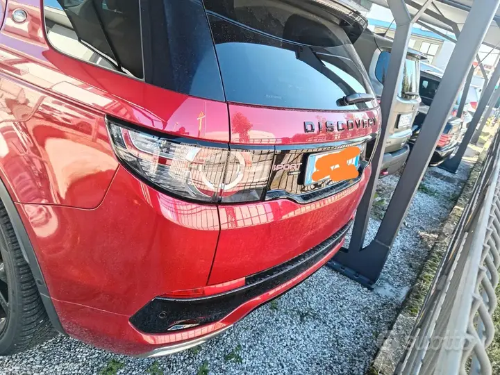Land Rover Discovery Sport 2018 photo 3