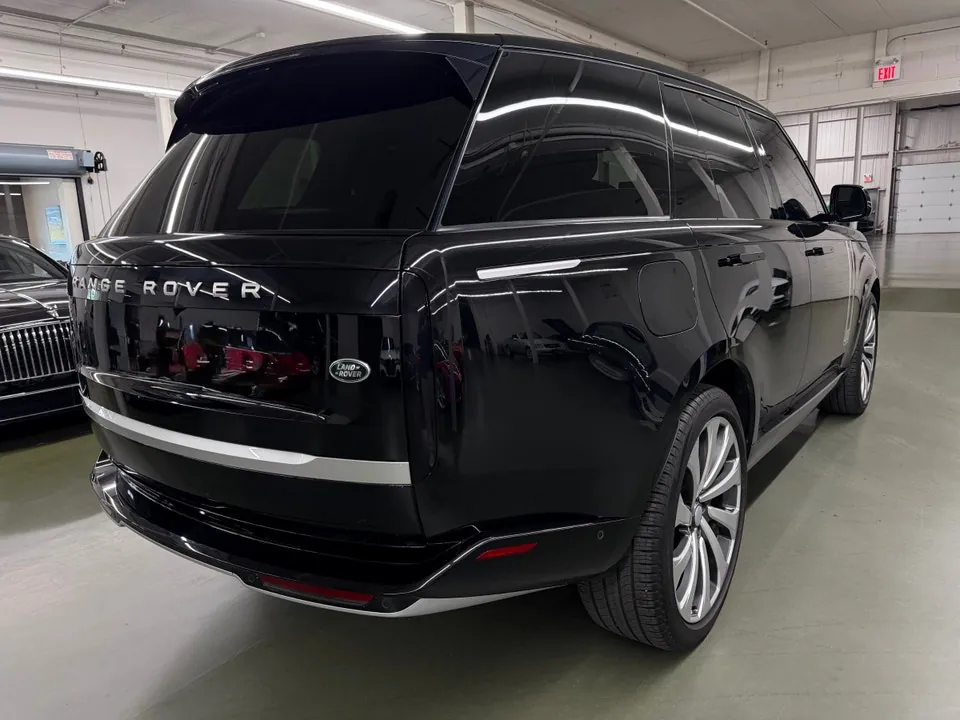 Land Rover Range Rover 2023 photo 3
