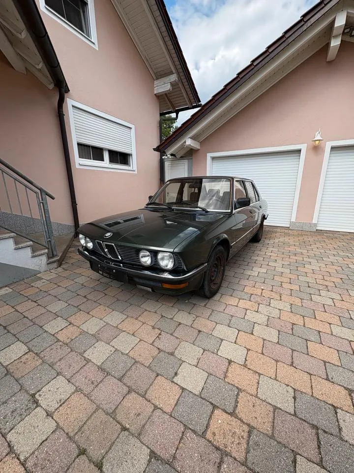 BMW E28