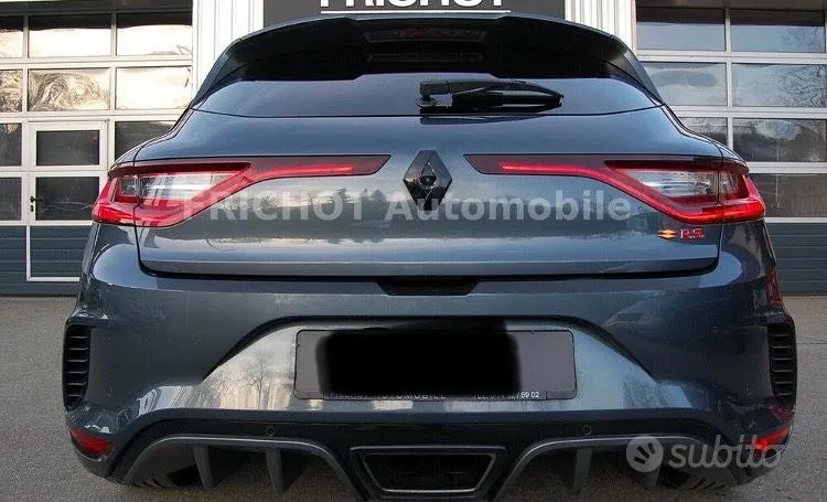 Renault Megane 2018 photo 2