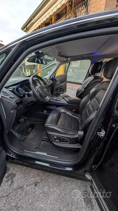 Renault Espace 2015 photo 2