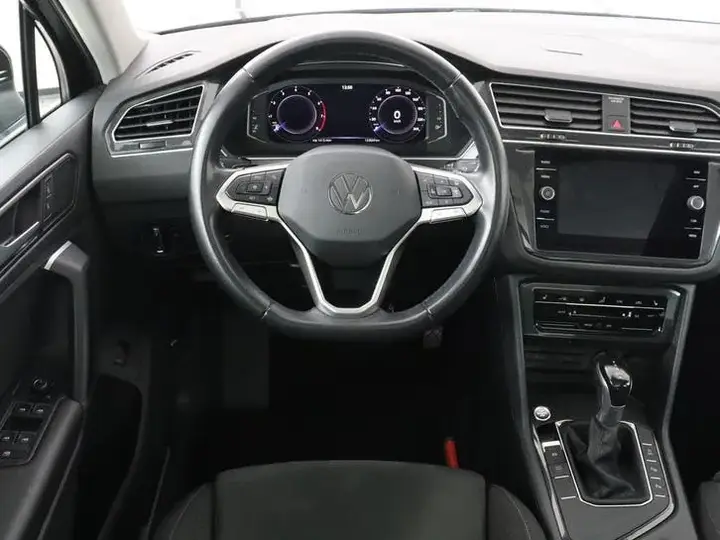 Volkswagen Tiguan 2022 photo 3