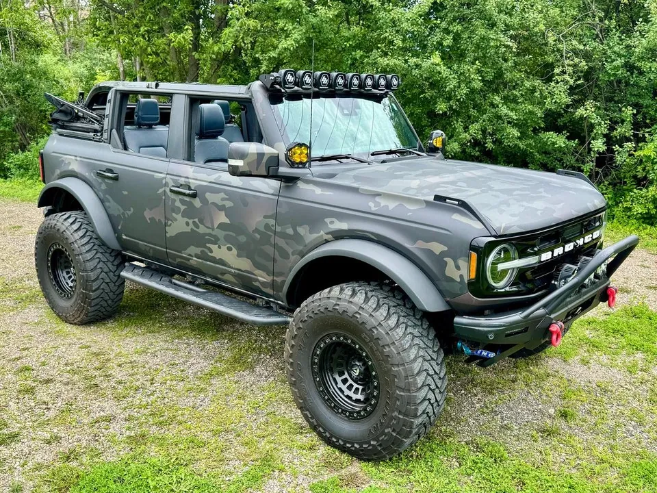 Ford Bronco 2021 photo 3