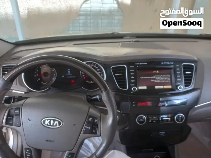 Kia Cadenza 2012 photo 4