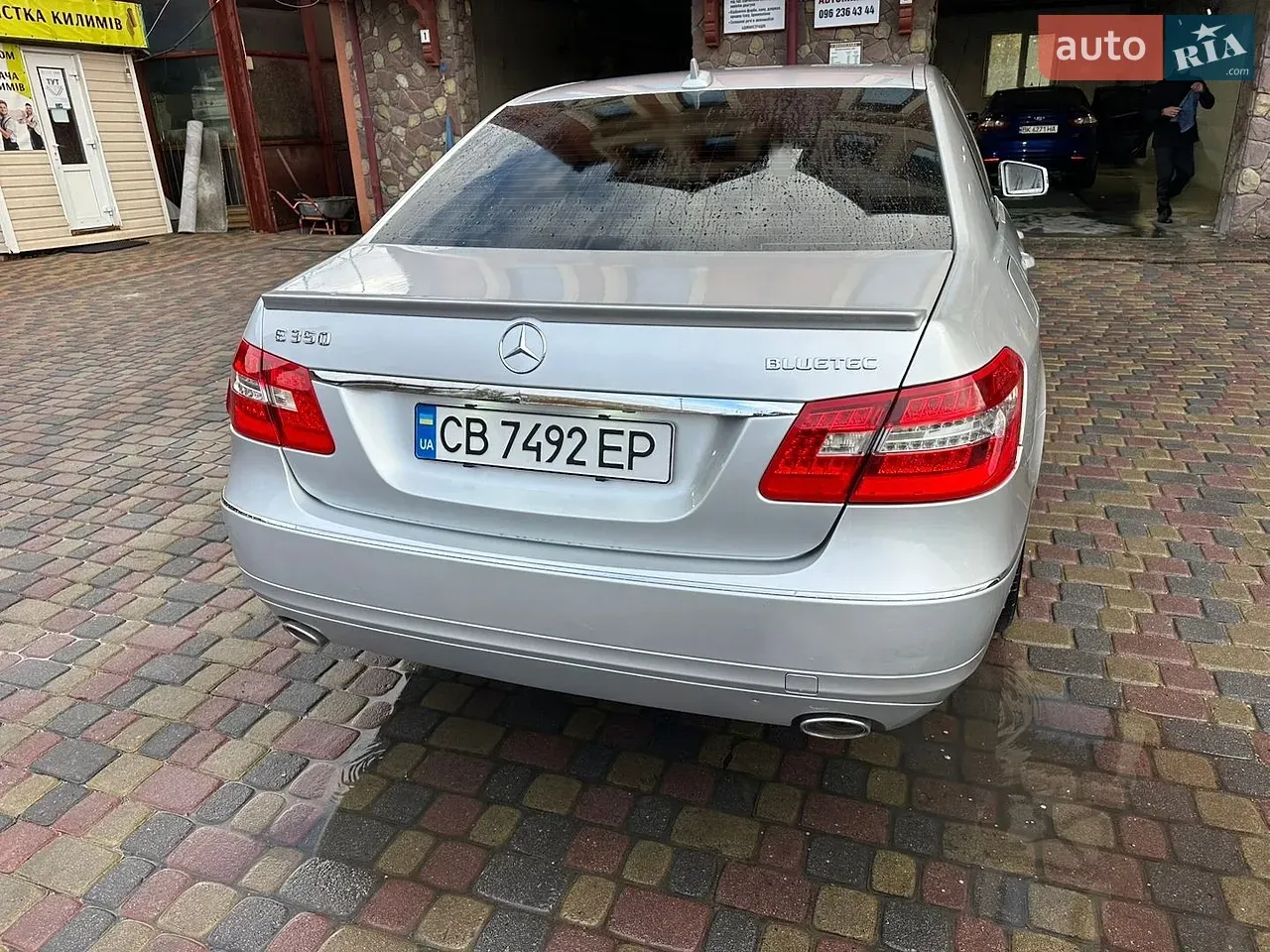 Mercedes-Benz E-Class 2011 photo 5