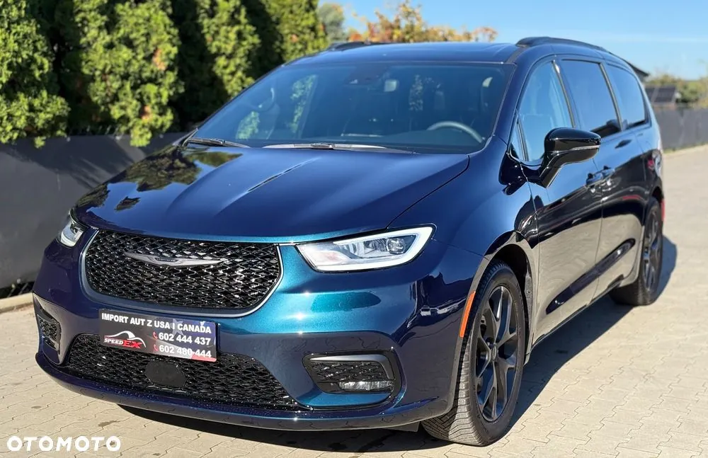 Chrysler Pacifica 2025 photo 2