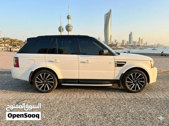Land Rover Range Rover Sport 2013 photo 4