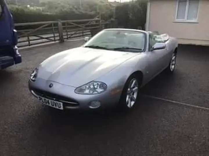 Jaguar Xk8