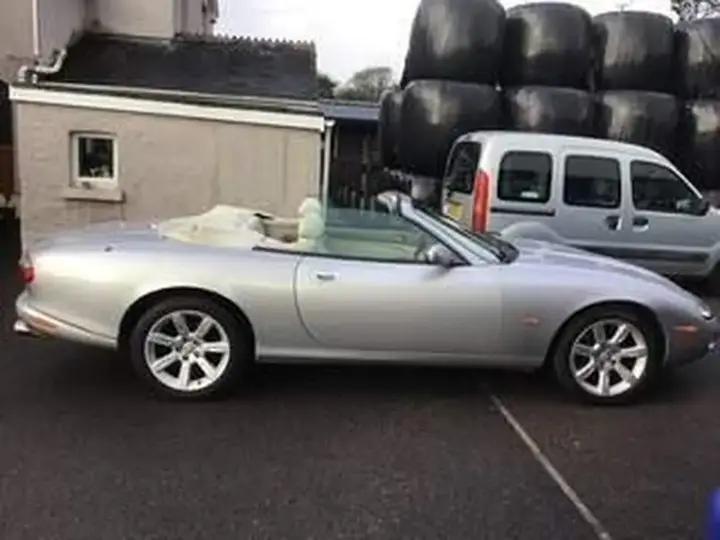 Jaguar Xk8 2004 photo 3
