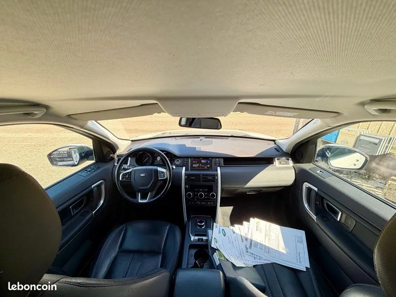 Land Rover Discovery 2016 photo 5