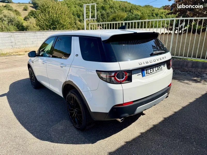 Land Rover Discovery 2016 photo 3