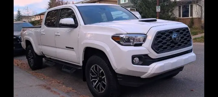 Toyota Tacoma 2021 photo 2