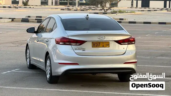 Hyundai Elantra 2017 photo 2