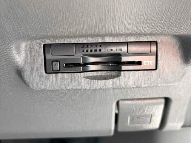 Toyota Prius 2011 photo 4