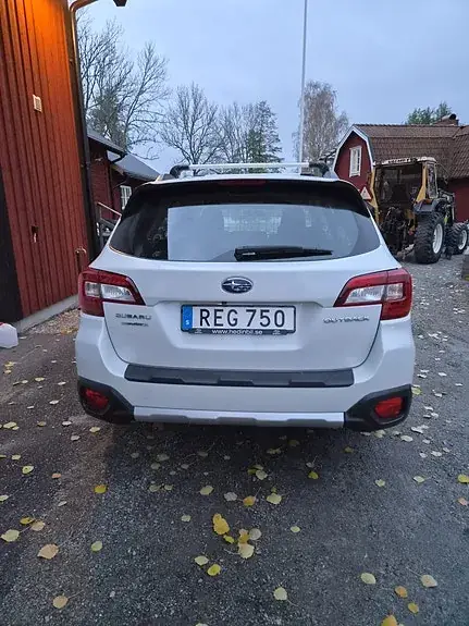 Subaru Outback 2016 photo 3