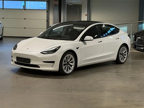 Tesla Model 3 2022 photo 2