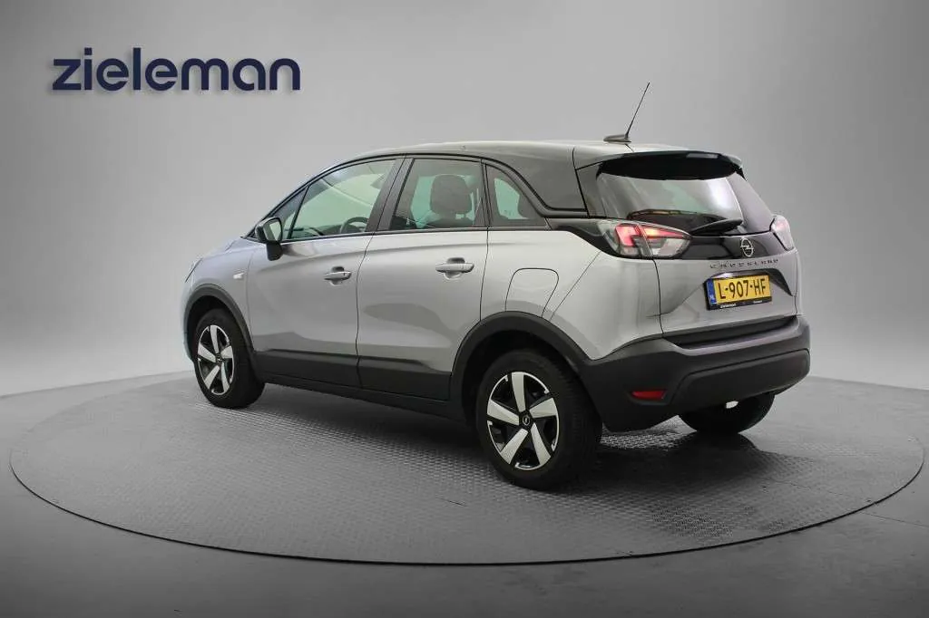 Opel Crossland 2021 photo 2
