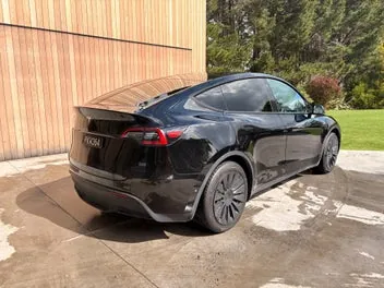 Tesla Model Y 2022 photo 3