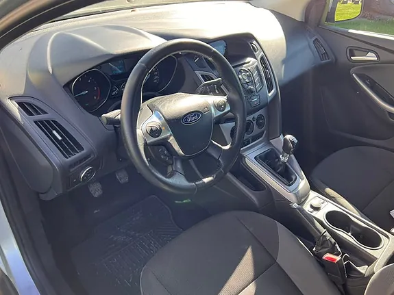 Ford Focus 2013 photo 4