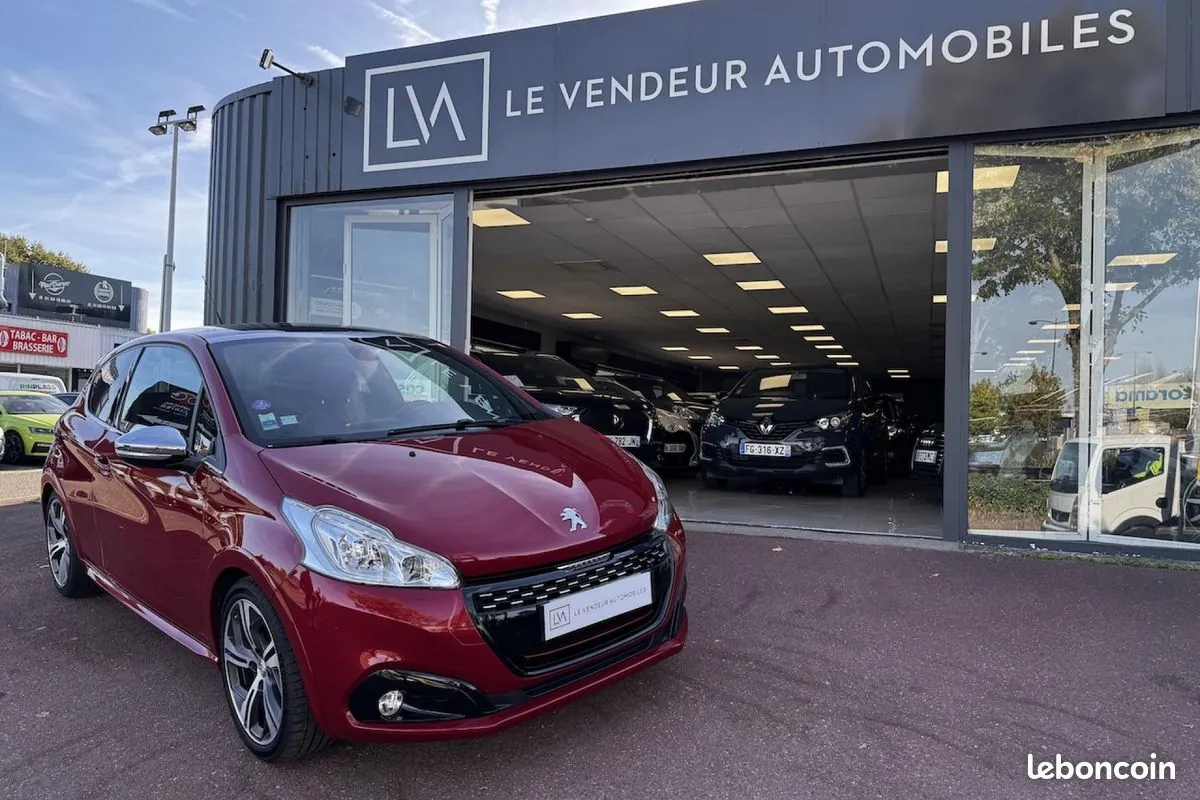 Peugeot 208 2017 photo 2