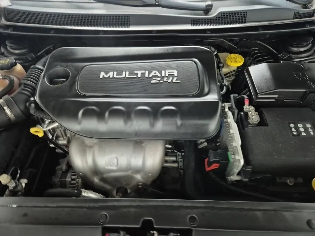 Chrysler 200 2015 photo 5