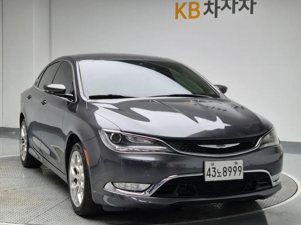 Chrysler 200 2015 photo 4