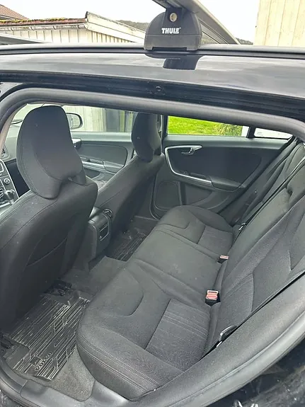Volvo V60 2011 photo 2
