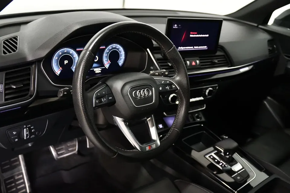 Audi Q5 2022 photo 2