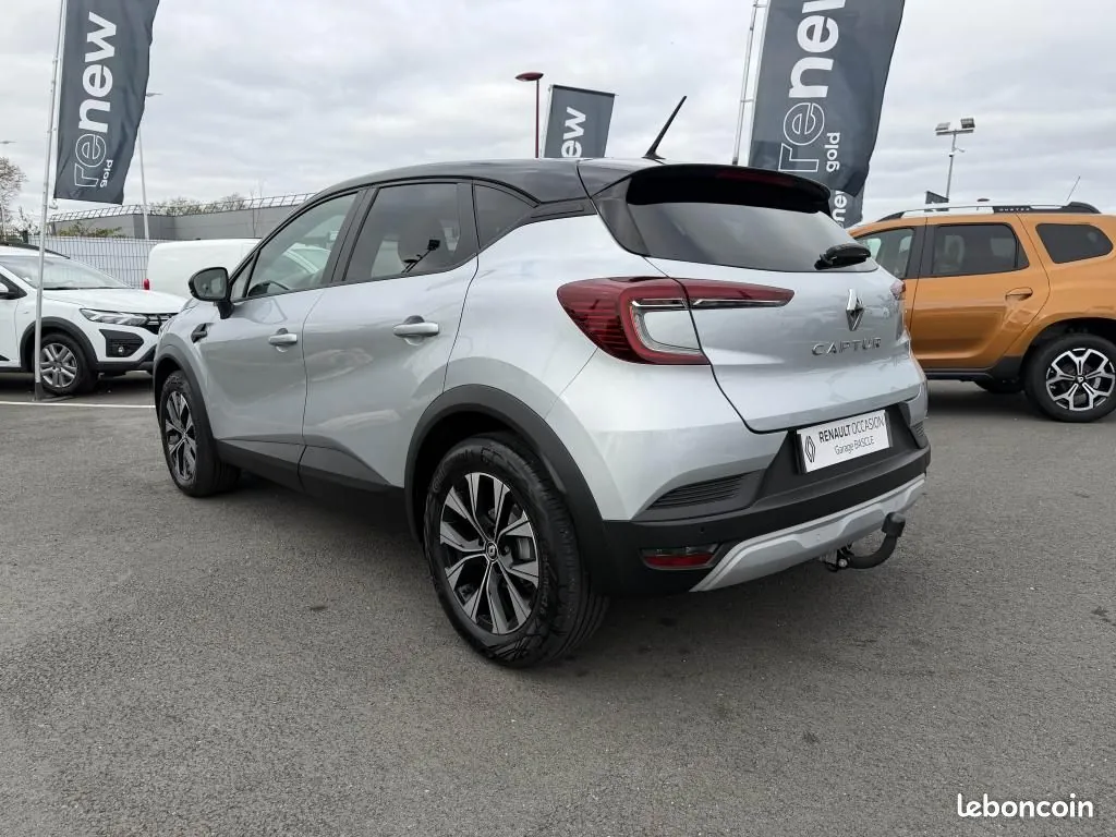 Renault Captur 2023 photo 4