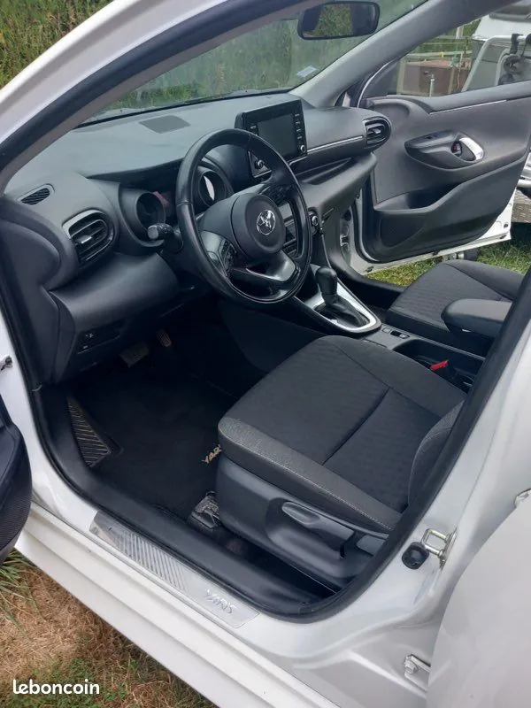 Toyota Yaris 2021 photo 3
