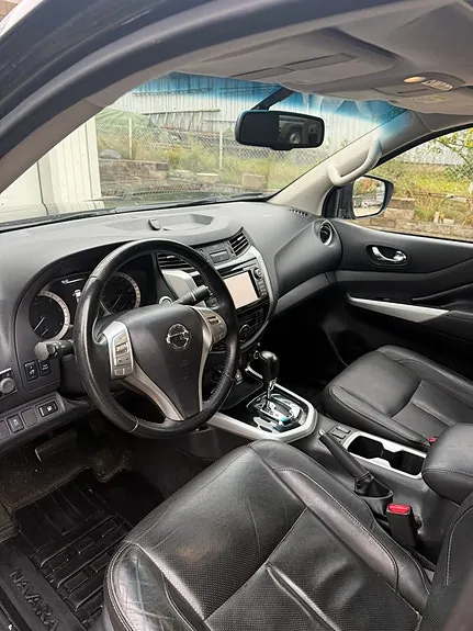 Nissan Navara 2018 photo 2