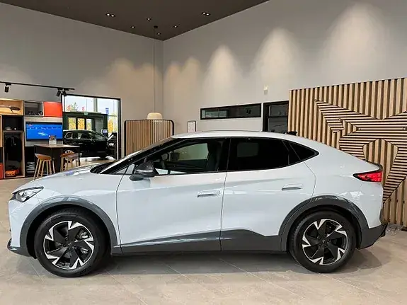 Cupra Tavascan 2026 photo 3