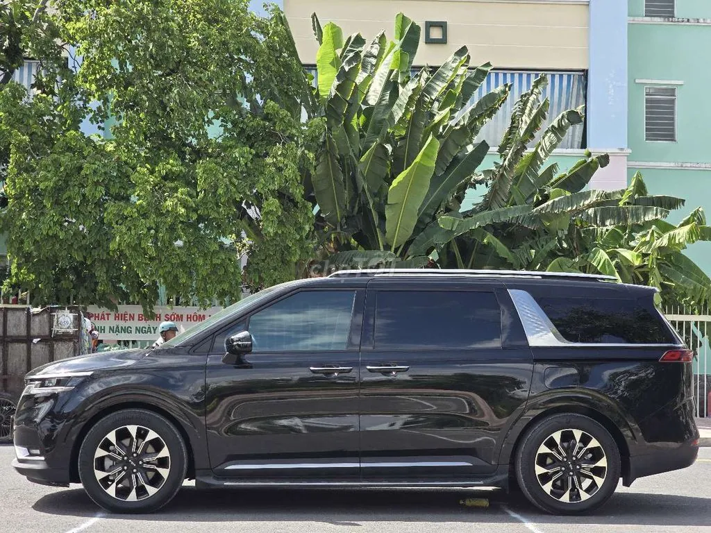 Kia Carnival 2023 photo 4