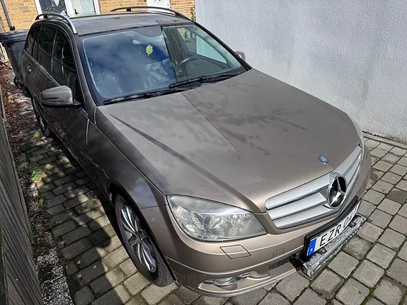 Mercedes-Benz C220 2011 photo 4