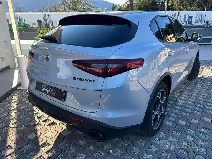 Alfa Romeo Stelvio 2020 photo 3