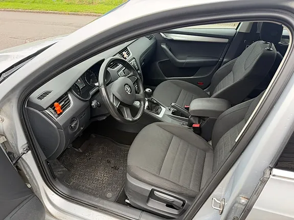 Skoda Octavia 2014 photo 4