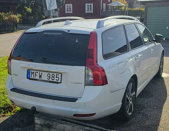 Volvo V50 2012 photo 3