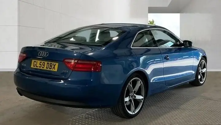 Audi A5 2009 photo 4