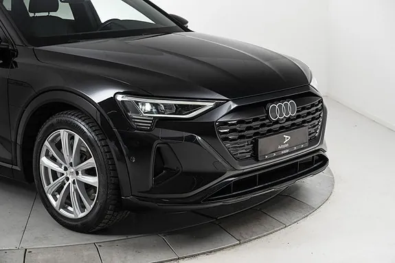 Audi Q8 2024 photo 2